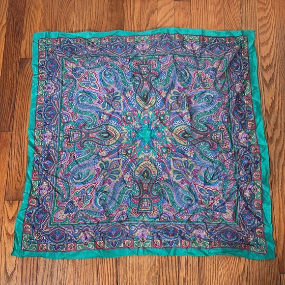 The Specialty House 100% Silk Square Scarf Paisley Made in Japan - 30”x30” - Picture 1 of 12